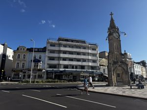 Photo 17- click for photo gallery